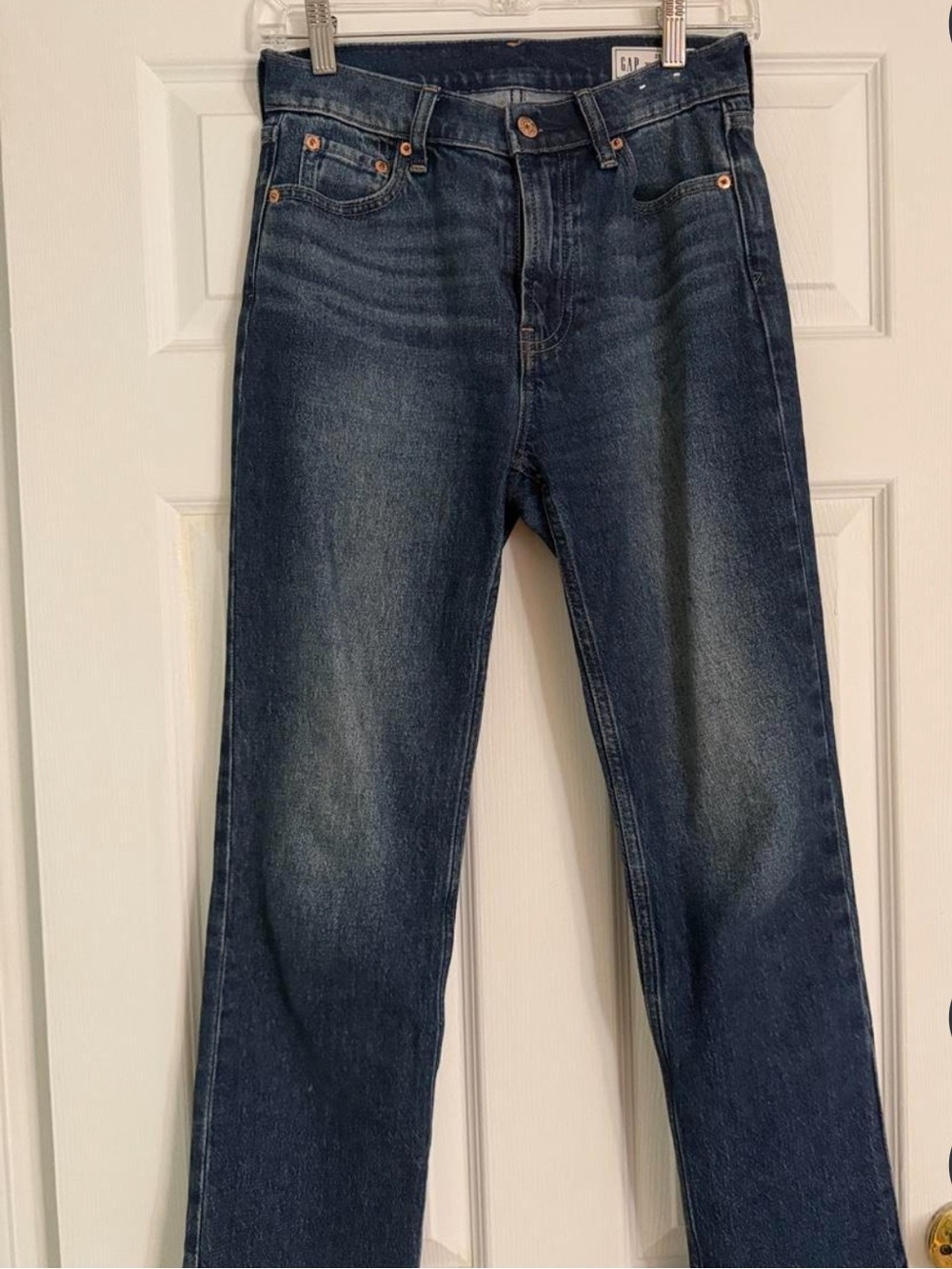 GAP Straight Leg Jeans in Dark Wash Blue